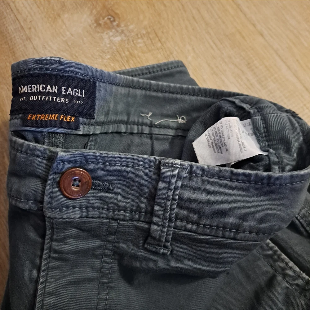 American Eagle Outfitters Flat-front Chino Shorts Men's Size 30